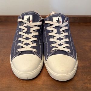 Johnnie-o sail away sneaker 10.5M